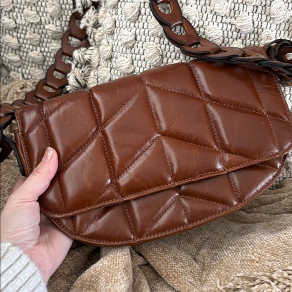 Vera Bradley leather quilted crossbody - Picture 2 of 8